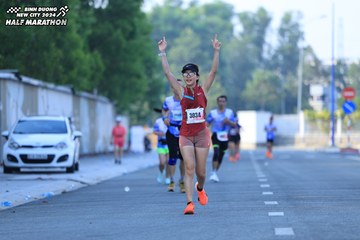 BINH DUONG NEW CITY HALF MARATHON 2024 - Ảnh #1766225