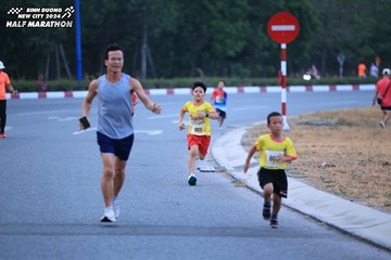 BINH DUONG NEW CITY HALF MARATHON 2024 - Ảnh #1726102