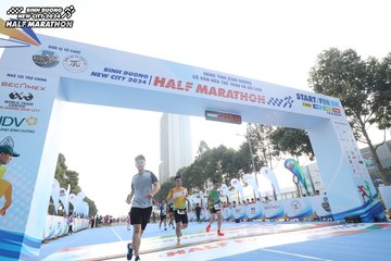 BINH DUONG NEW CITY HALF MARATHON 2024 - Ảnh #1820413