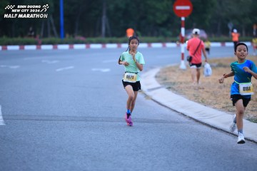 BINH DUONG NEW CITY HALF MARATHON 2024 - Ảnh #1726067
