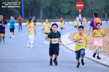 BINH DUONG NEW CITY HALF MARATHON 2024 - Ảnh #1726460