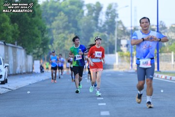 BINH DUONG NEW CITY HALF MARATHON 2024 - Ảnh #1764559