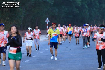 BINH DUONG NEW CITY HALF MARATHON 2024 - Ảnh #1750797