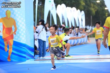 BINH DUONG NEW CITY HALF MARATHON 2024 - Ảnh #1727528