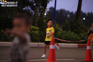 BINH DUONG NEW CITY HALF MARATHON 2024 - Ảnh #1728447
