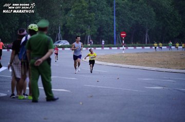 BINH DUONG NEW CITY HALF MARATHON 2024 - Ảnh #1724966