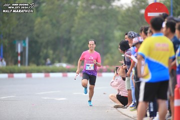 BINH DUONG NEW CITY HALF MARATHON 2024 - Ảnh #1736933