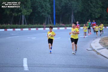 BINH DUONG NEW CITY HALF MARATHON 2024 - Ảnh #1726264