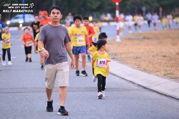 BINH DUONG NEW CITY HALF MARATHON 2024 - Ảnh #1726993