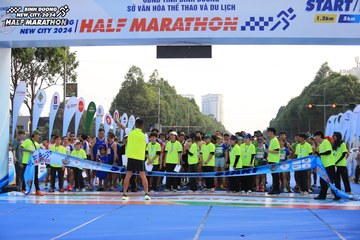 BINH DUONG NEW CITY HALF MARATHON 2024 - Ảnh #1736141