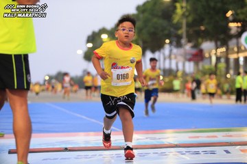 BINH DUONG NEW CITY HALF MARATHON 2024 - Ảnh #1727660