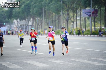 BINH DUONG NEW CITY HALF MARATHON 2024 - Ảnh #1729835