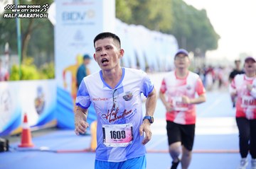 BINH DUONG NEW CITY HALF MARATHON 2024 - Ảnh #1764956