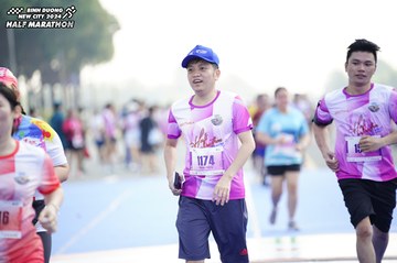 BINH DUONG NEW CITY HALF MARATHON 2024 - Ảnh #1759289