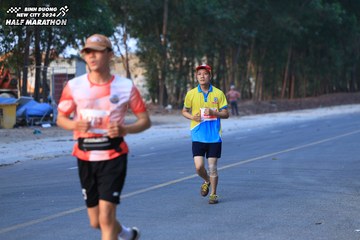 BINH DUONG NEW CITY HALF MARATHON 2024 - Ảnh #1750284