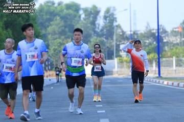 BINH DUONG NEW CITY HALF MARATHON 2024 - Ảnh #1768376