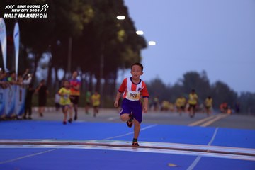 BINH DUONG NEW CITY HALF MARATHON 2024 - Ảnh #1729102