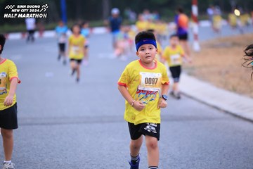 BINH DUONG NEW CITY HALF MARATHON 2024 - Ảnh #1726790