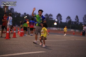 BINH DUONG NEW CITY HALF MARATHON 2024 - Ảnh #1728442