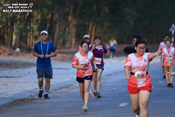 BINH DUONG NEW CITY HALF MARATHON 2024 - Ảnh #1772615