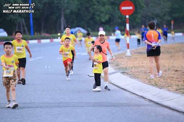 BINH DUONG NEW CITY HALF MARATHON 2024 - Ảnh #1726583