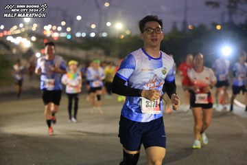 BINH DUONG NEW CITY HALF MARATHON 2024 - Ảnh #1741426