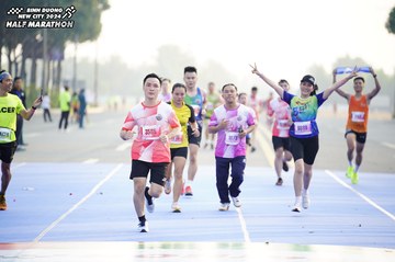 BINH DUONG NEW CITY HALF MARATHON 2024 - Ảnh #1758566