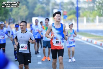 BINH DUONG NEW CITY HALF MARATHON 2024 - Ảnh #1770424
