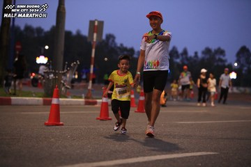 BINH DUONG NEW CITY HALF MARATHON 2024 - Ảnh #1728491