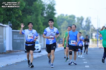 BINH DUONG NEW CITY HALF MARATHON 2024 - Ảnh #1766522