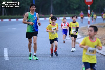 BINH DUONG NEW CITY HALF MARATHON 2024 - Ảnh #1726245