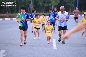 BINH DUONG NEW CITY HALF MARATHON 2024 - Ảnh #1726874