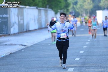 BINH DUONG NEW CITY HALF MARATHON 2024 - Ảnh #1770541