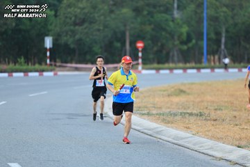 BINH DUONG NEW CITY HALF MARATHON 2024 - Ảnh #1734956