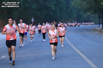 BINH DUONG NEW CITY HALF MARATHON 2024 - Ảnh #1750937