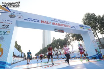 BINH DUONG NEW CITY HALF MARATHON 2024 - Ảnh #1821423