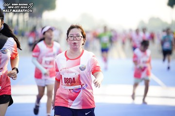 BINH DUONG NEW CITY HALF MARATHON 2024 - Ảnh #1763954