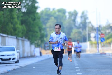 BINH DUONG NEW CITY HALF MARATHON 2024 - Ảnh #1766295