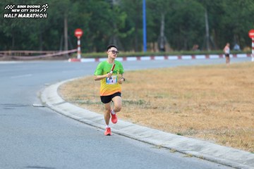 BINH DUONG NEW CITY HALF MARATHON 2024 - Ảnh #1735162