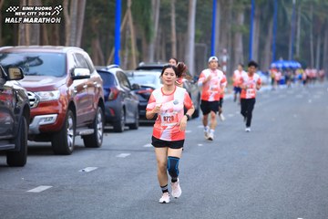 BINH DUONG NEW CITY HALF MARATHON 2024 - Ảnh #1756197