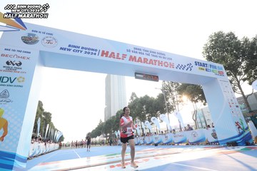 BINH DUONG NEW CITY HALF MARATHON 2024 - Ảnh #1820874