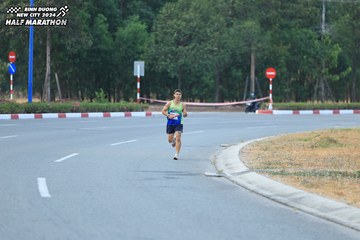 BINH DUONG NEW CITY HALF MARATHON 2024 - Ảnh #1734980