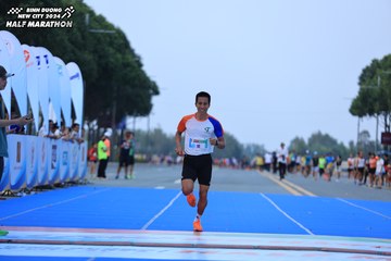 BINH DUONG NEW CITY HALF MARATHON 2024 - Ảnh #1737153