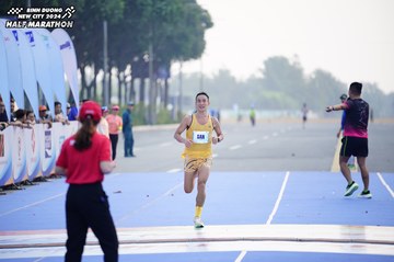 BINH DUONG NEW CITY HALF MARATHON 2024 - Ảnh #1772339