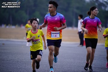 BINH DUONG NEW CITY HALF MARATHON 2024 - Ảnh #1725135