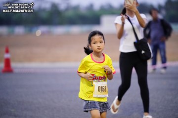 BINH DUONG NEW CITY HALF MARATHON 2024 - Ảnh #1724907