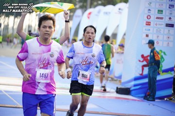 BINH DUONG NEW CITY HALF MARATHON 2024 - Ảnh #1762346