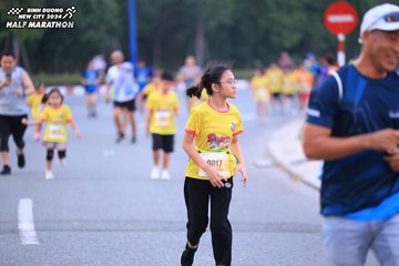 BINH DUONG NEW CITY HALF MARATHON 2024 - Ảnh #1726853
