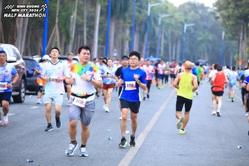 BINH DUONG NEW CITY HALF MARATHON 2024 - Ảnh #1750384