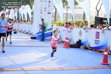 BINH DUONG NEW CITY HALF MARATHON 2024 - Ảnh #1763012